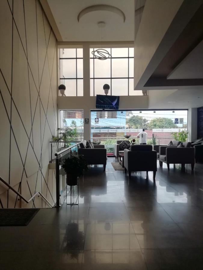 Murano Hotel Moyobamba Zewnętrze zdjęcie